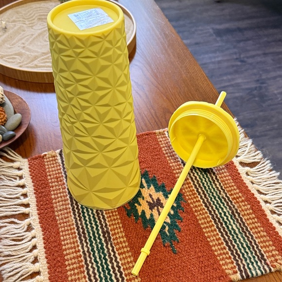 NWT Starbucks Geometric Creamy Yellow Tumbler with Straw - Picture 7 of 8